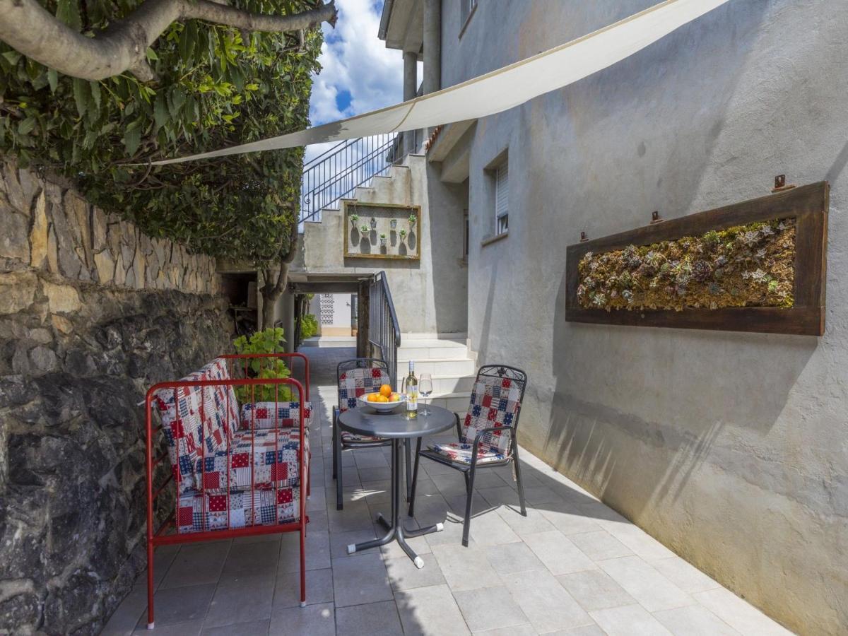 Apartments Rabbit Crikvenica Exterior foto